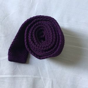 Knit tie